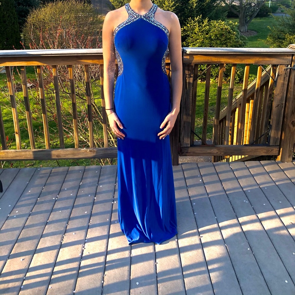 Gorgeous royal blue David’s bridal prom dress
